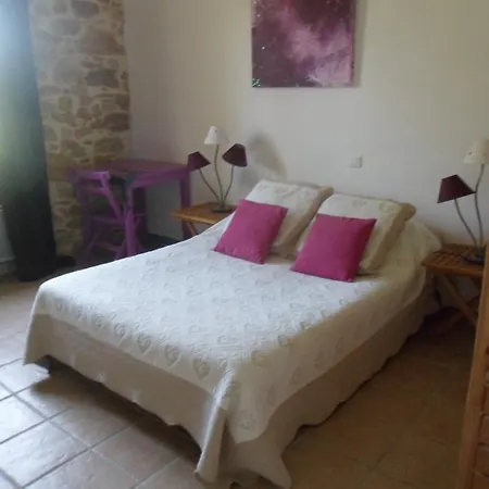 B&B Jour Apres Jour Au Mas D'alzas D Hotes Et Gite