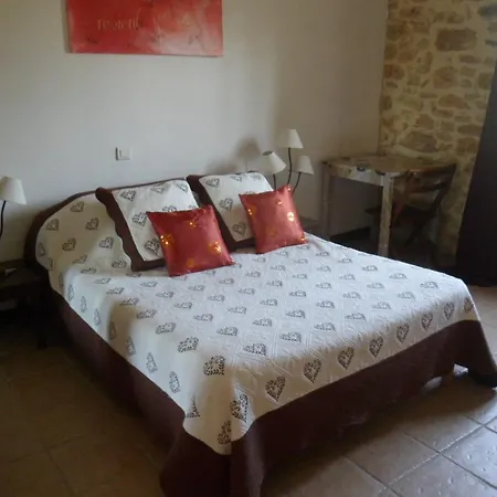 B&B Jour Apres Jour Au Mas D'alzas D Hotes Et Gite